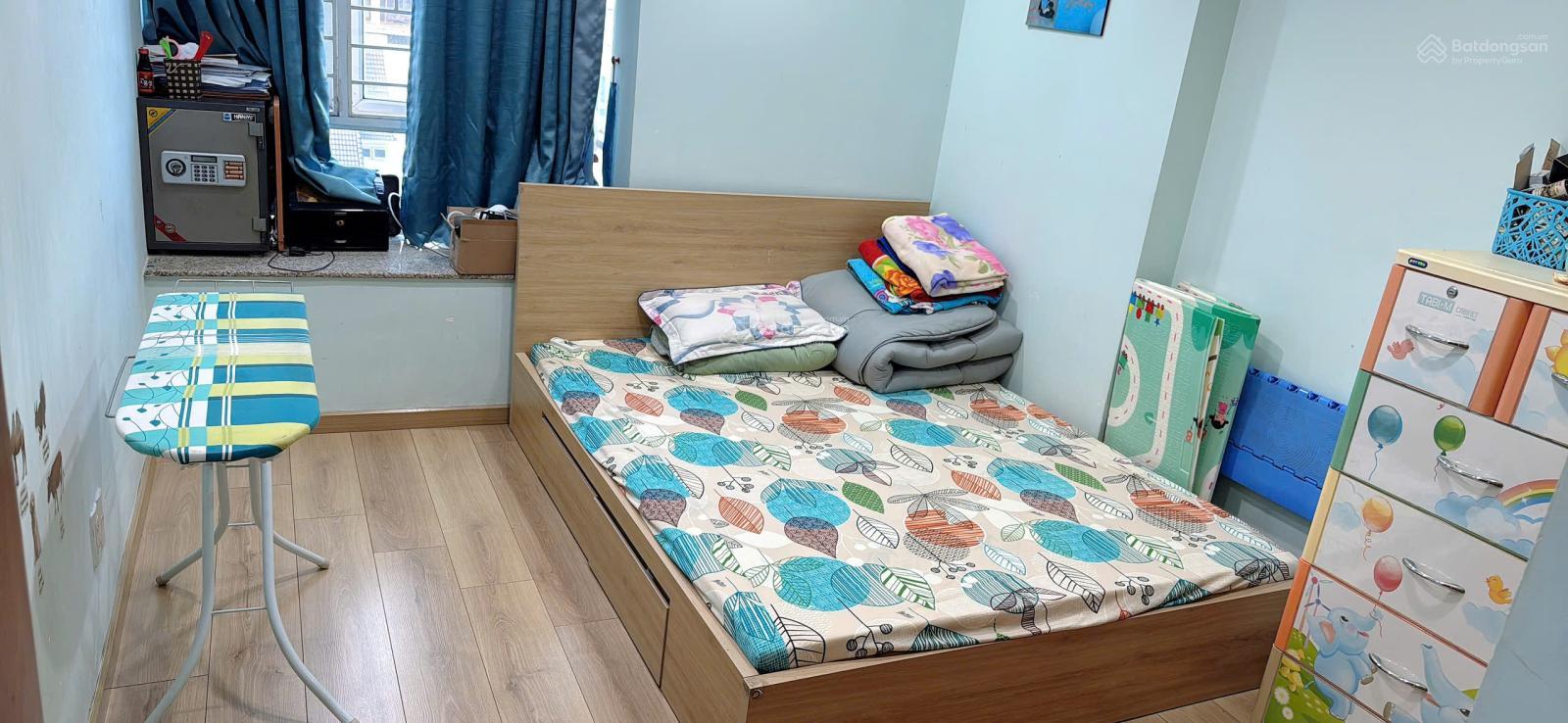 Căn hộ Hoàng Anh Gold House, 110m2, 3 phòng ngủ, nội thất đính tường, 10 triệu/tháng Căn hộ Hoàng Anh Gold House, 110m2, 3 phòng ngủ, nội thất đính tường, 10 triệu/tháng