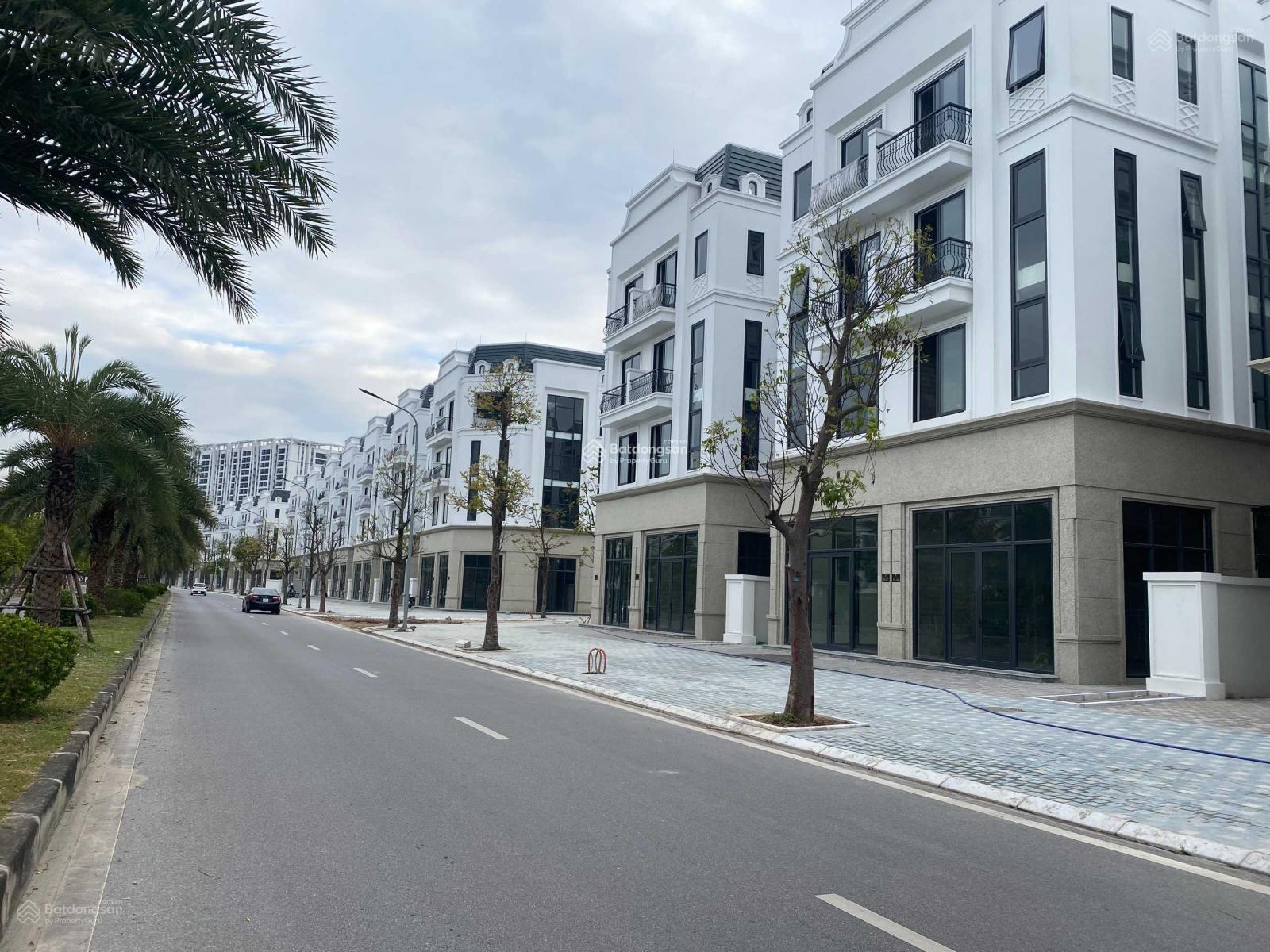Chính chủ cần bán 2 căn dự án Diamond Point, Long Biên, vị trí đắc địa nhất, ngay sát phố Việt Hưng