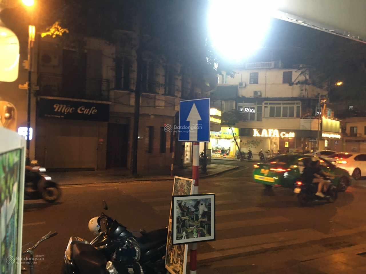 Cho thuê mặt phố Tràng Thi - góc Hàng Bông Cửa Nam 18m2/tầng, 3 tầng giá 20 triệu 0389 930 ***