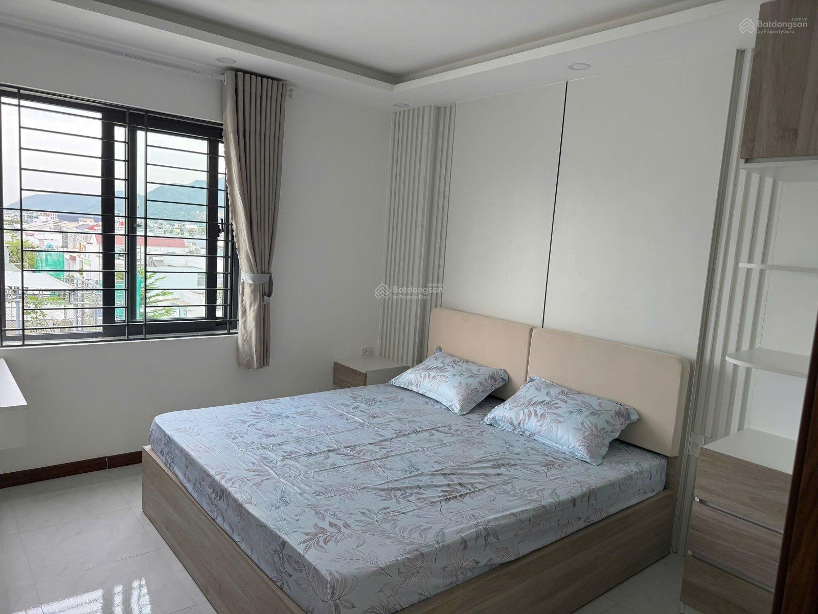 Bán căn góc chung cư CT4 HUD đường 28, full nội thất xịn sò, giá chỉ 2tỷ 850