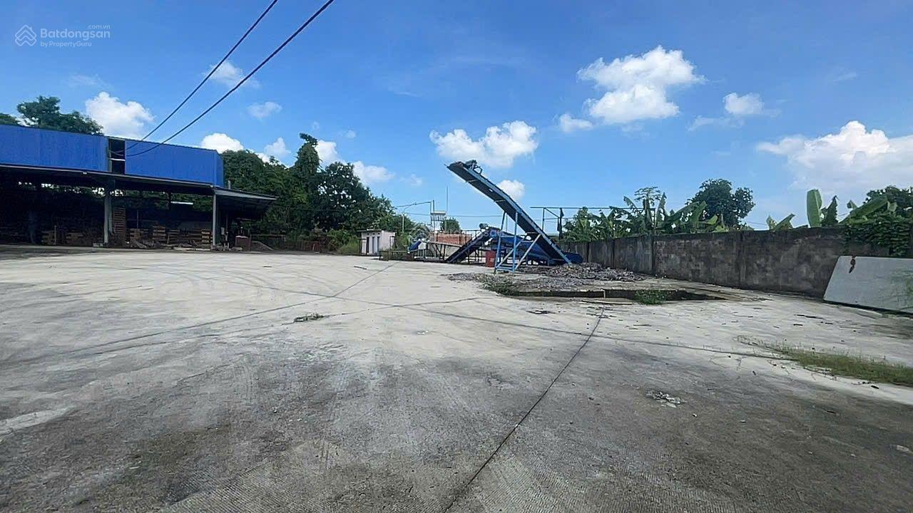 Bán nhà xưởng măt tiền nhựa tổng diện tích 10.000m2 quy hoạch SKC, Thống Nhất - Đồng Nai