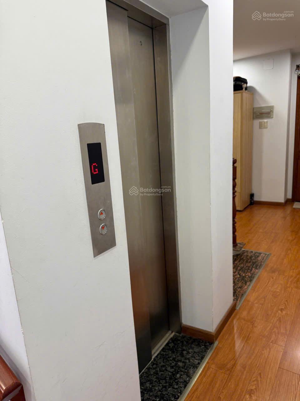 Bán biệt thự Jamona Home Resort 10x25m (330 m²), 3 tầng, QL13, Hiệp Bình Phước, Thủ Đức, 18 tỷ