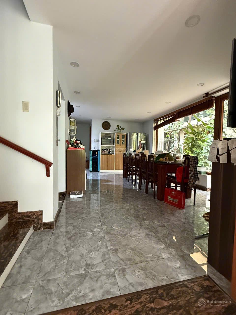 Bán biệt thự Jamona Home Resort 10x25m (330 m²), 3 tầng, QL13, Hiệp Bình Phước, Thủ Đức, 18 tỷ