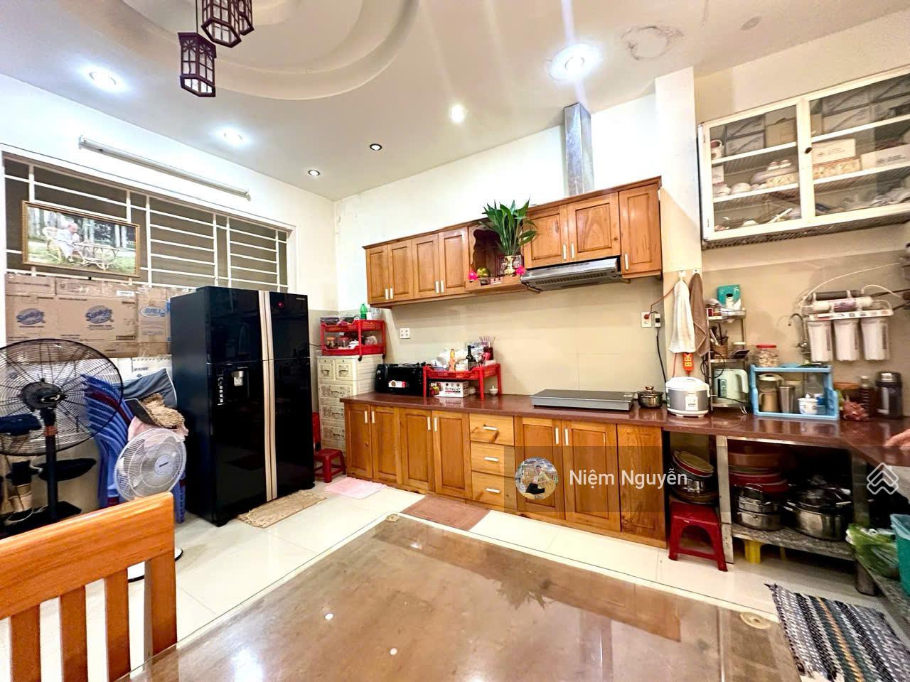 Bán căn nhà 4 tầng DT 69,7m2 đường ô tô gần học viện Hải Quân, cách biển 700, giá 7,4 tỷ Bán căn nhà 4 tầng DT 69,7m2 đường ô tô gần học viện Hải Quân, cách biển 700, giá 7,4 tỷ