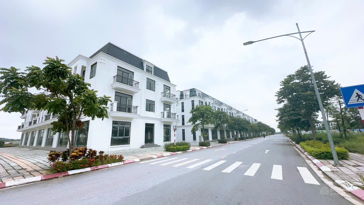 Chủ gửi bán căn liền kề HUD Mê Linh Center đẹp xuất sắc, giá yêu thương Chủ gửi bán căn liền kề HUD Mê Linh Center đẹp xuất sắc, giá yêu thương