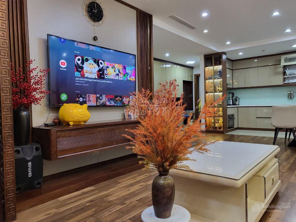 Cần bán căn hộ "siêu rẻ" chung cư OCT5 Resco 65m2, 2pn, 2wc full nội thất CB đẹp, giá 3,95 tỷ