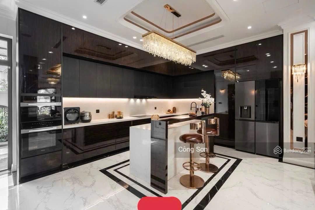 Vợ tôi sắp sinh cần chuyển nhà đất, bán căn 134m2 tại Golden Palm, mua bán trực tiếp 0396 116 ***