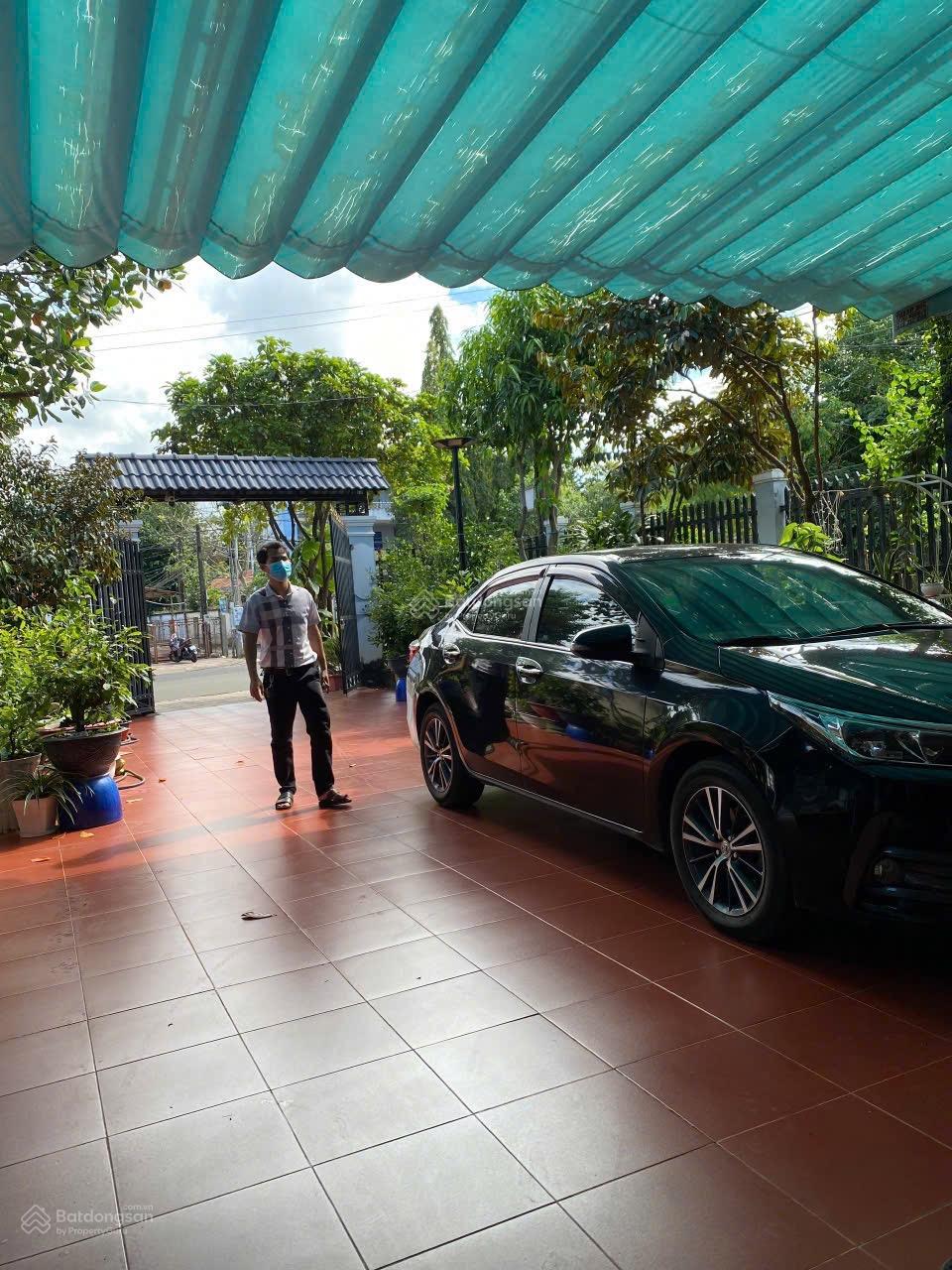 Bán nhà lô góc 133,2m2 mặt tiền đường Nguyễn Chí Thanh, Tân Phú, Đồng Xoài, Bình Phước