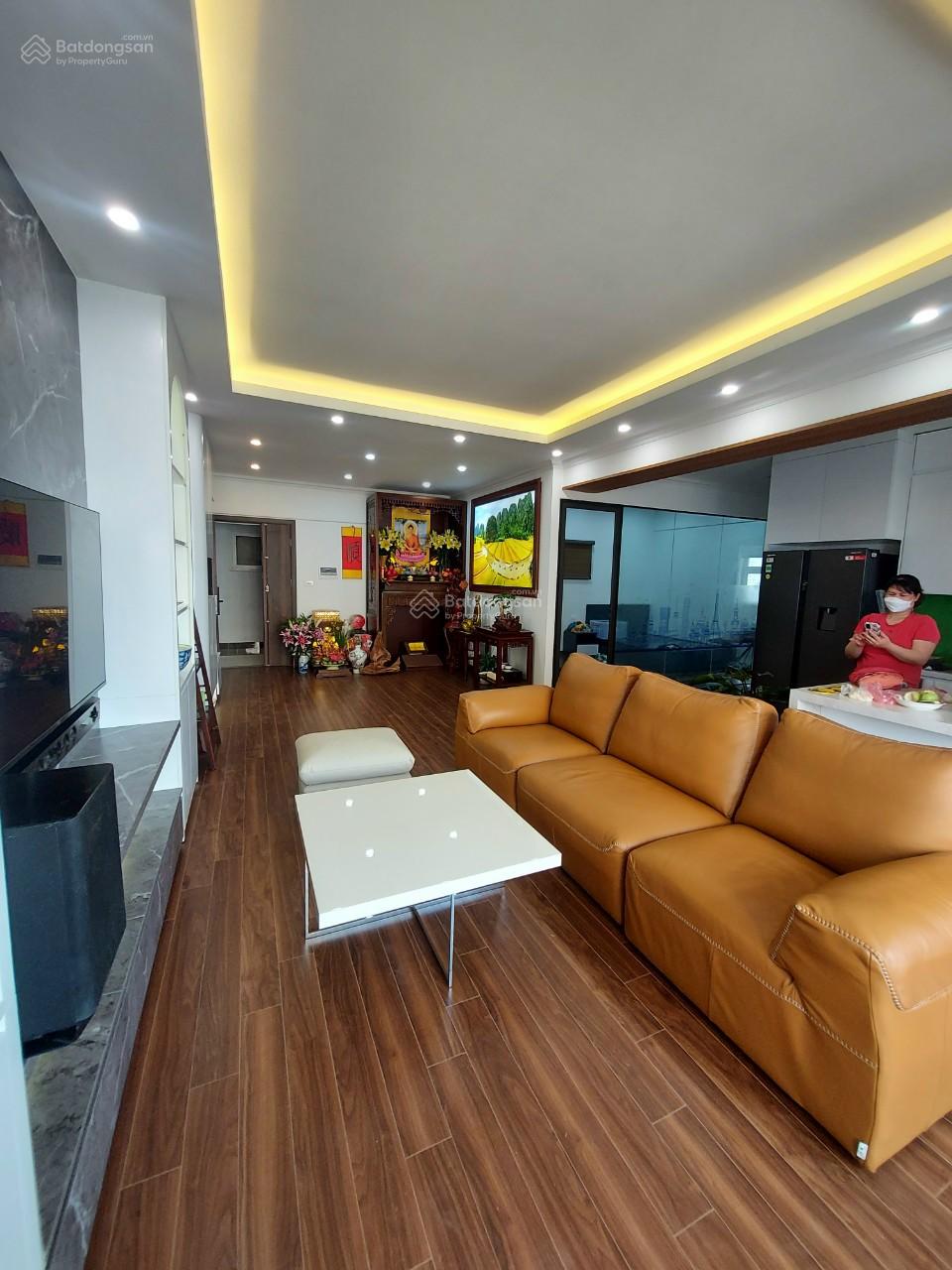 Bán căn hộ phố Khúc Thừa Dụ, view công viên Cầu Giấy 85m2, 03 phòng ngủ giá 6.5 tỷ