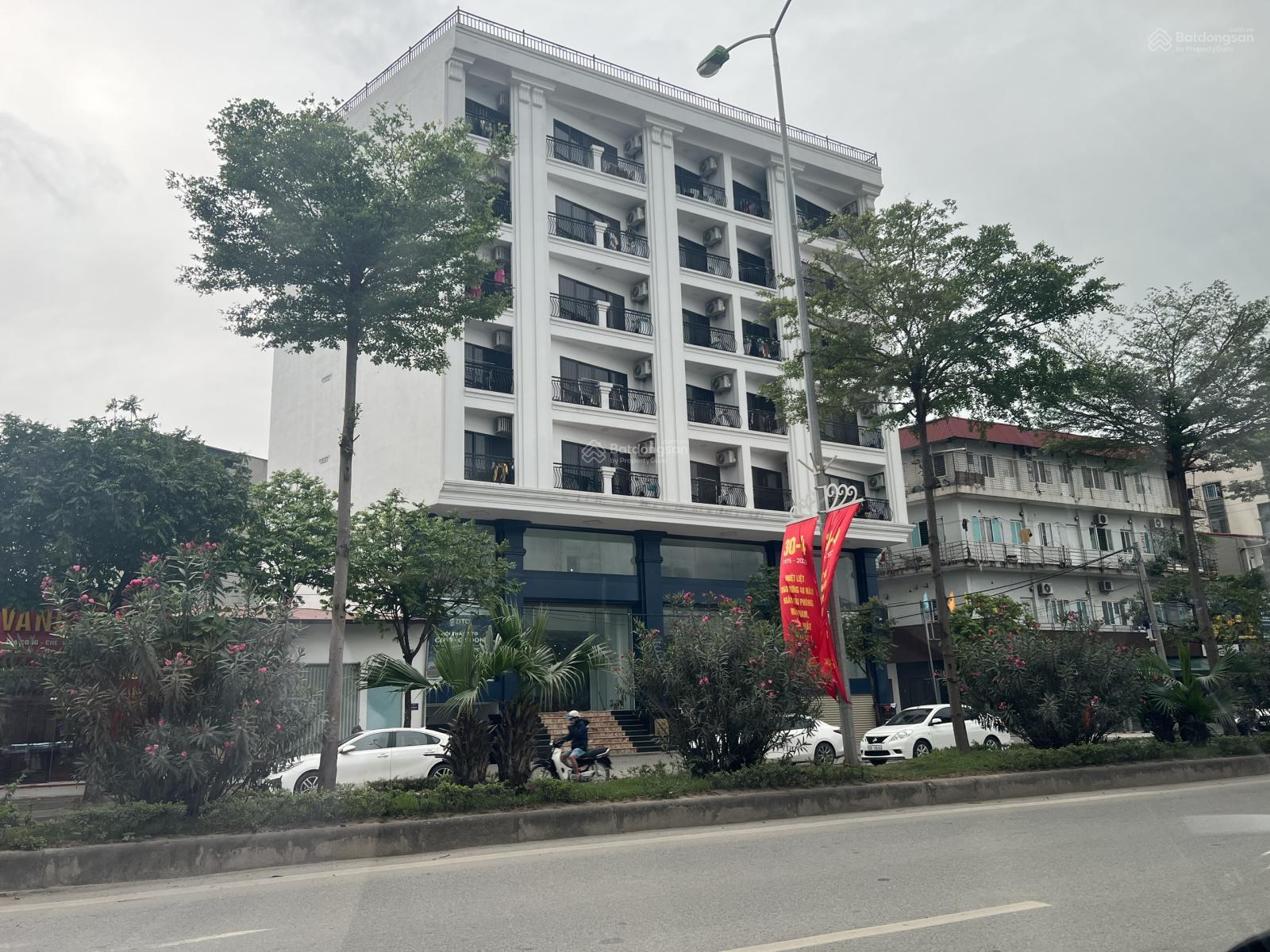 Bán nhà mặt phố Trung Văn - Trung Thư - Nam Từ Liêm 90m2 xây 5 tầng KD sầm uất 33 tỷ