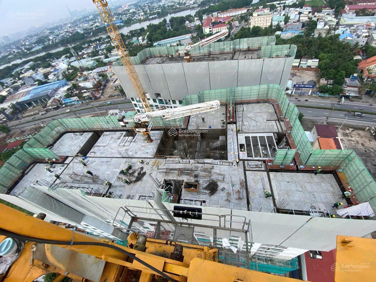 Bán căn hộ Emerald 68 view hồ bơi, full NT, giá 2.6 tỷ - thanh toán góp. Tốt nhất thị trường