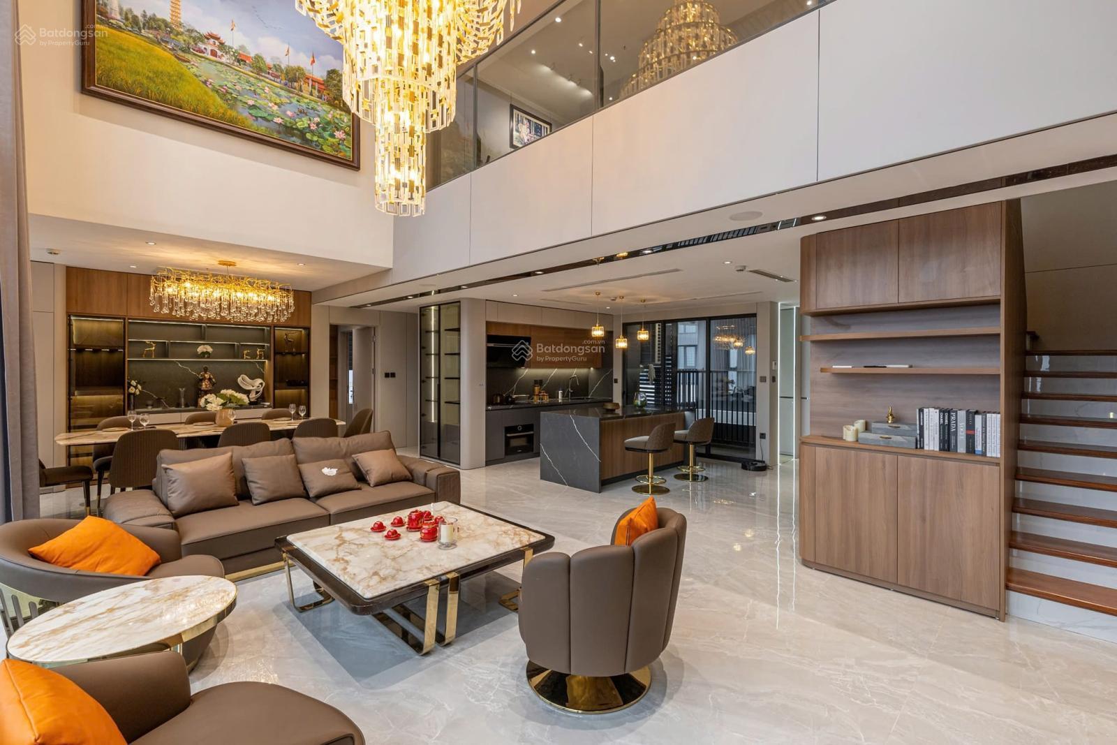 Vip! Cần bán gấp căn sky villa 4PN 3VS CC cao cấp Vin Metropolis 29 Liễu Giai DT: 265m2, giá 61 tỷ