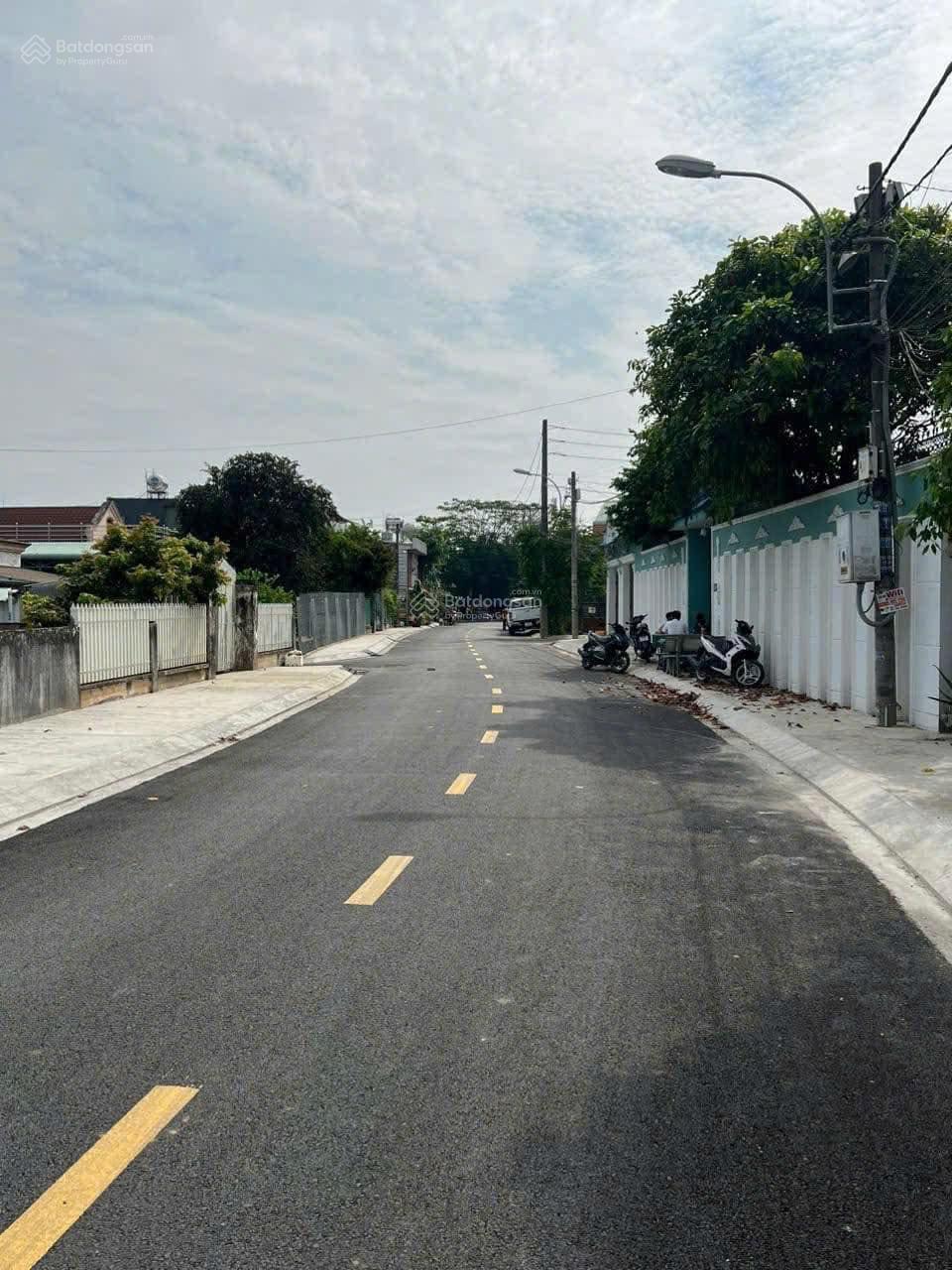 Đất đẹp đường Hà Văn Lao xã Tân An Hội Củ Chi giá 1 tỷ diện tích 133m2 sổ hồng riêng dân cư đông.