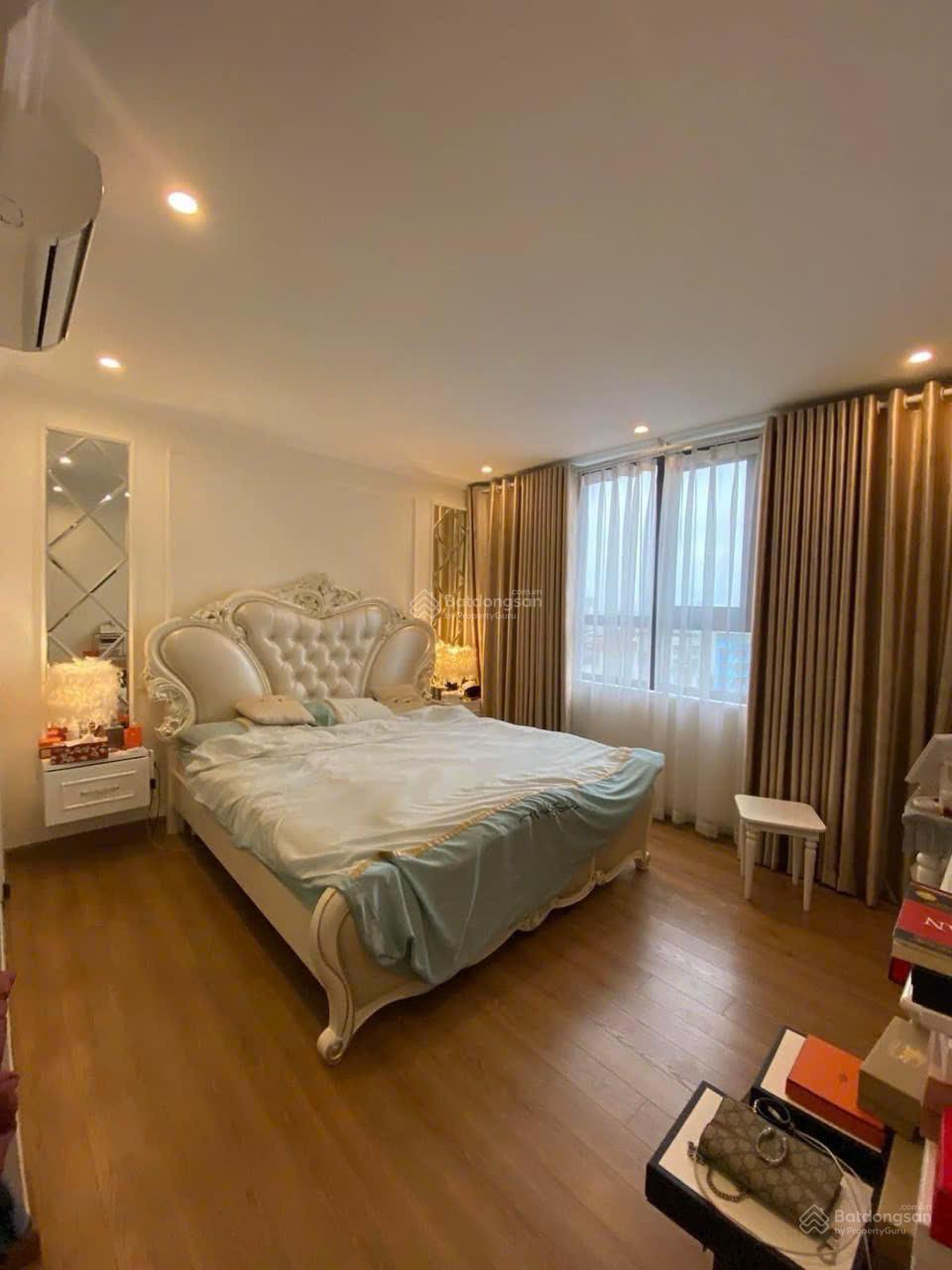 Em được anh chị nhờ gửi bán căn hộ Central Field Trung Kính, 6,5 tỷ, 70m2, giá tốt LH: 0353 015 *** Em được anh chị nhờ gửi bán căn hộ Central Field Trung Kính, 6,5 tỷ, 70m2, giá tốt LH: 0353 015 ***
