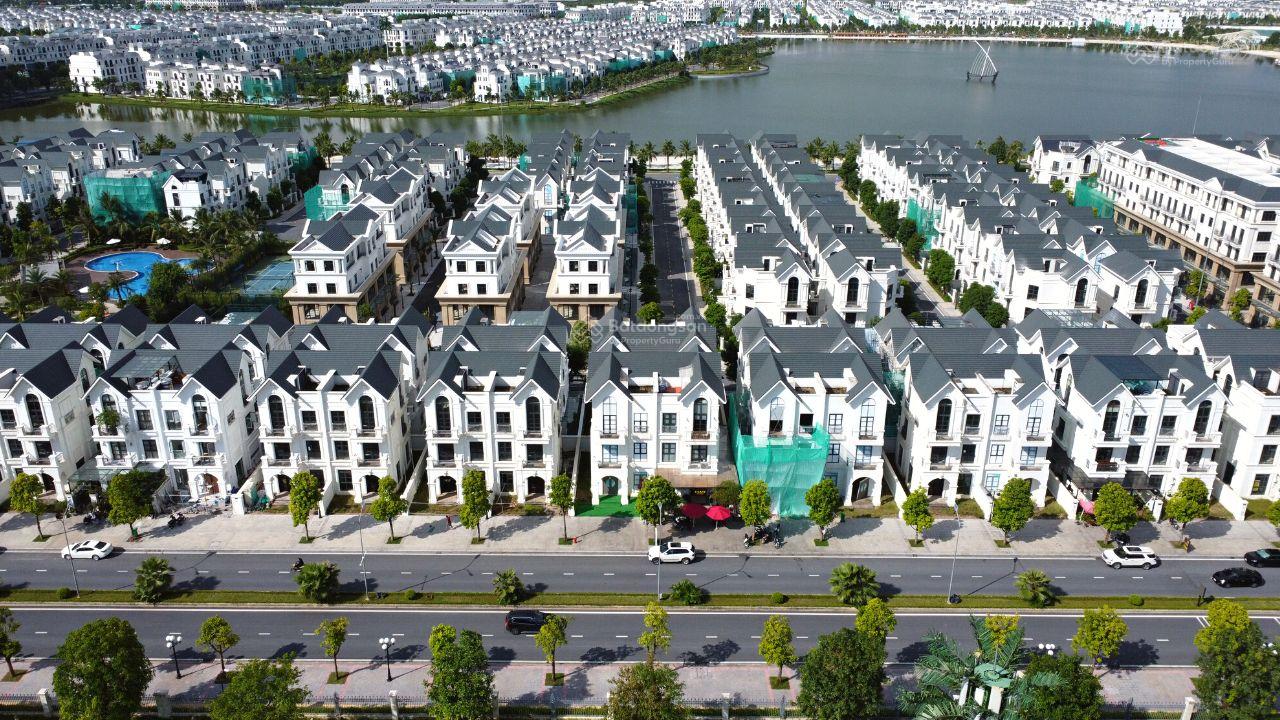 Hàng hiếm, em cần bán căn SL 133,5m2 phân khu San Hô, hướng ĐN, cách hồ lớn 20m giá tốt nhất