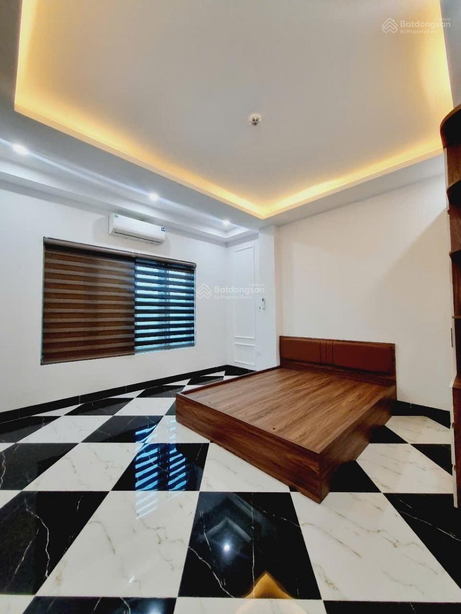 Bán nhà phố Lụa ngõ thông ô tô đỗ gần nhà xây mới full nội thất 30m2, giá 7.8 tỷ
