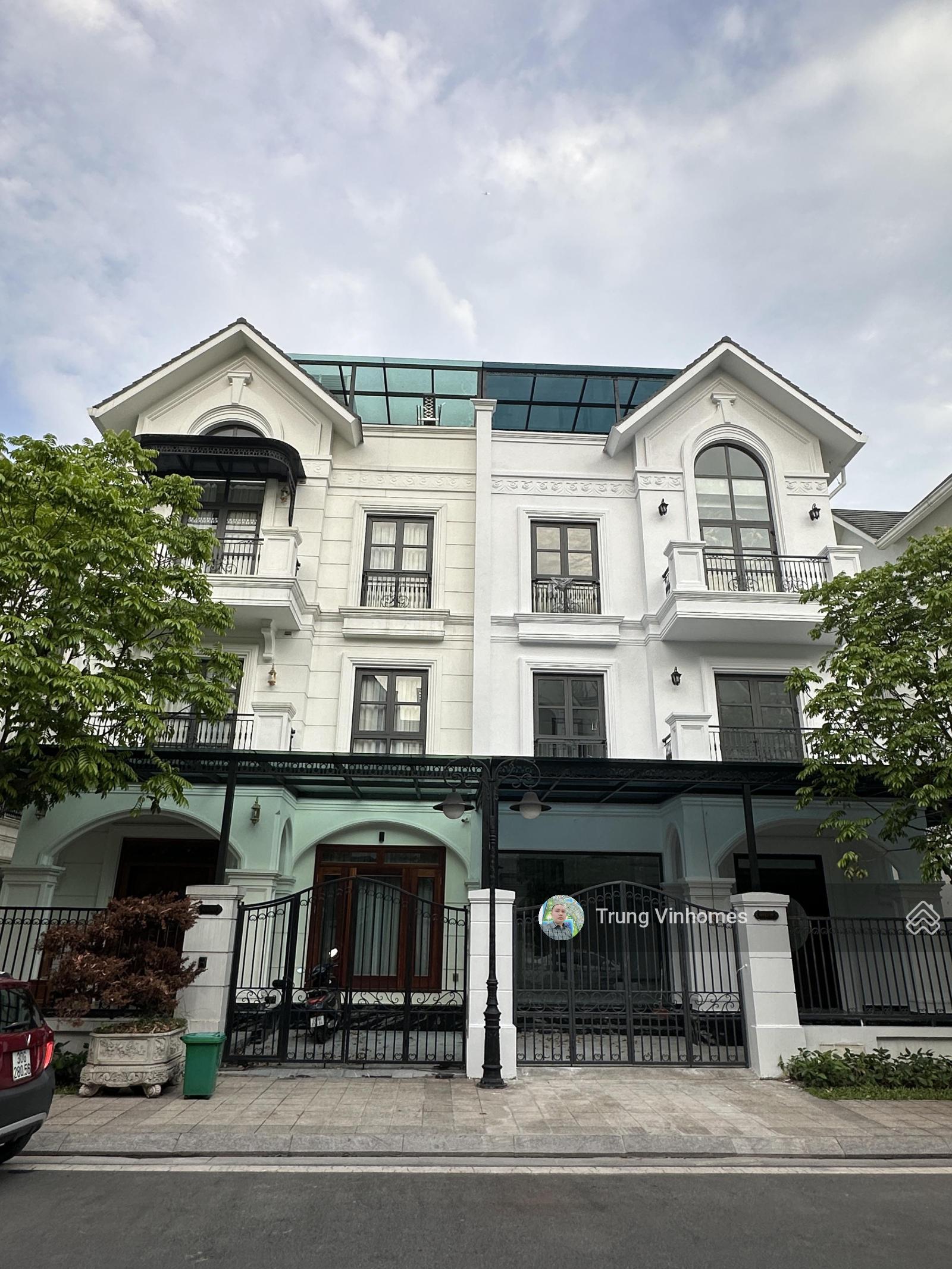 Cho thuê biệt thự song lập: 150 m2, xây dựng 77 m2 x 4 tầng: Full nội thất, gần hồ
