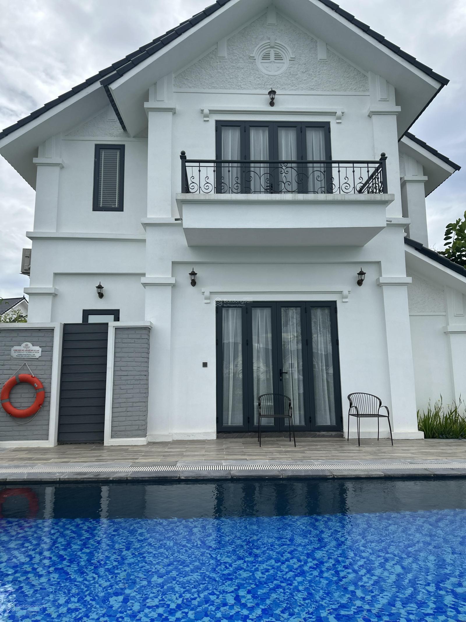 Mở bán biệt thự nghỉ dưỡng vườn vua - giá chỉ từ 23tr/m2, view hồ sen, chiết khấu 11% gồm nhà + VAT