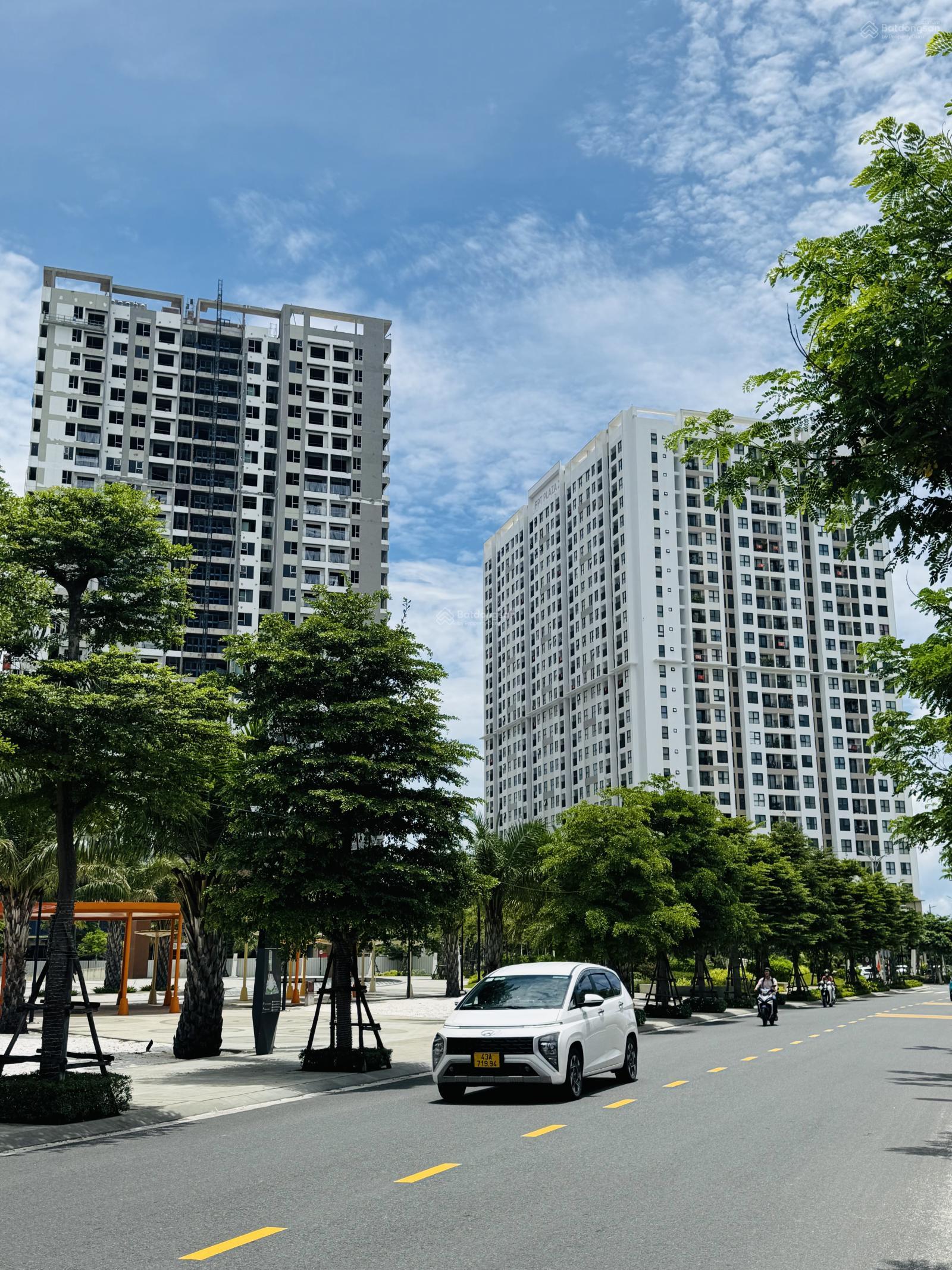 Bán căn hộ FPT Plaza 3 Đà Nẵng, 2PN 2WC dt 67m hướng Nam giá 2,75 tỷ VND