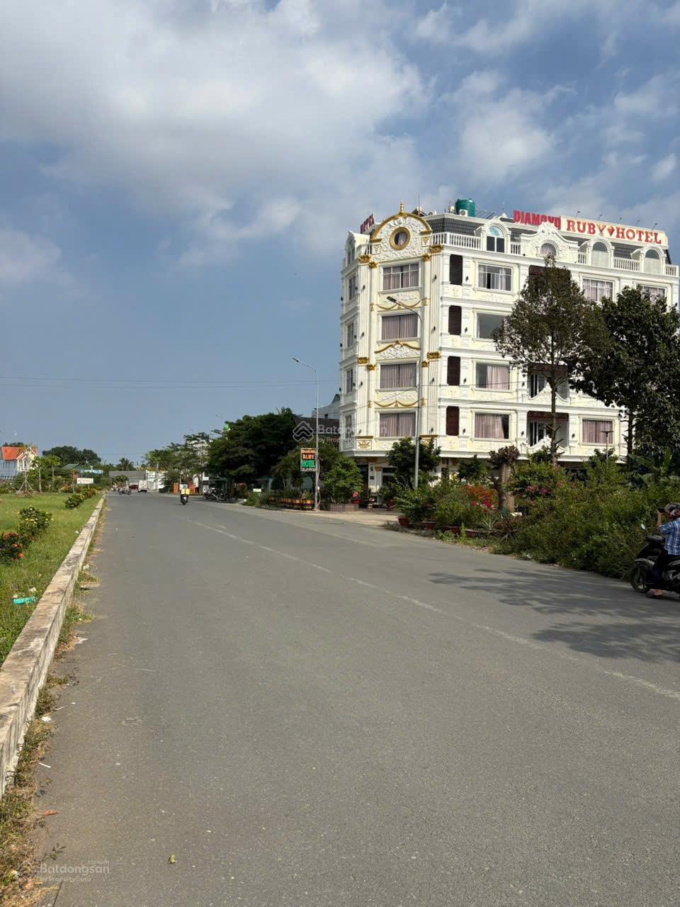 Bán đất nền dự án Long Hội City, 2,5 tỷ, 100m2, trung tâm Bến Lức, Long An