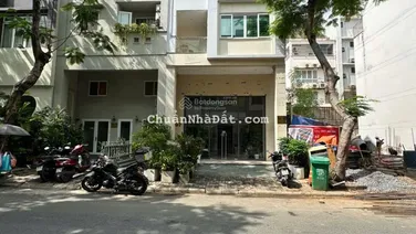 Bán nhà phố Hưng Gia Hưng Phước có thang máy giá tốt nhất không có căn thứ 2