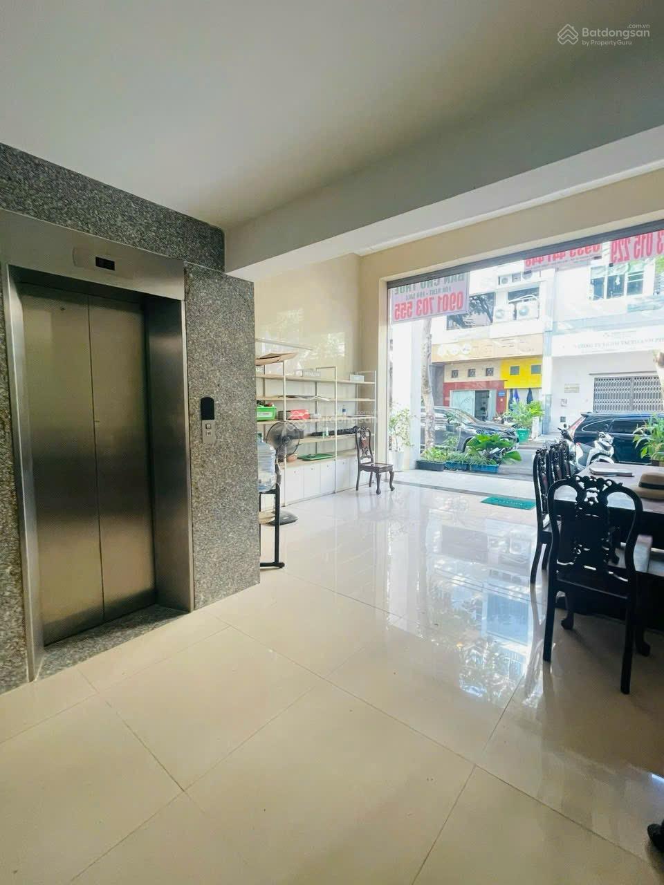 Bán nhà phố Hưng Gia Hưng Phước có thang máy giá tốt nhất không có căn thứ 2