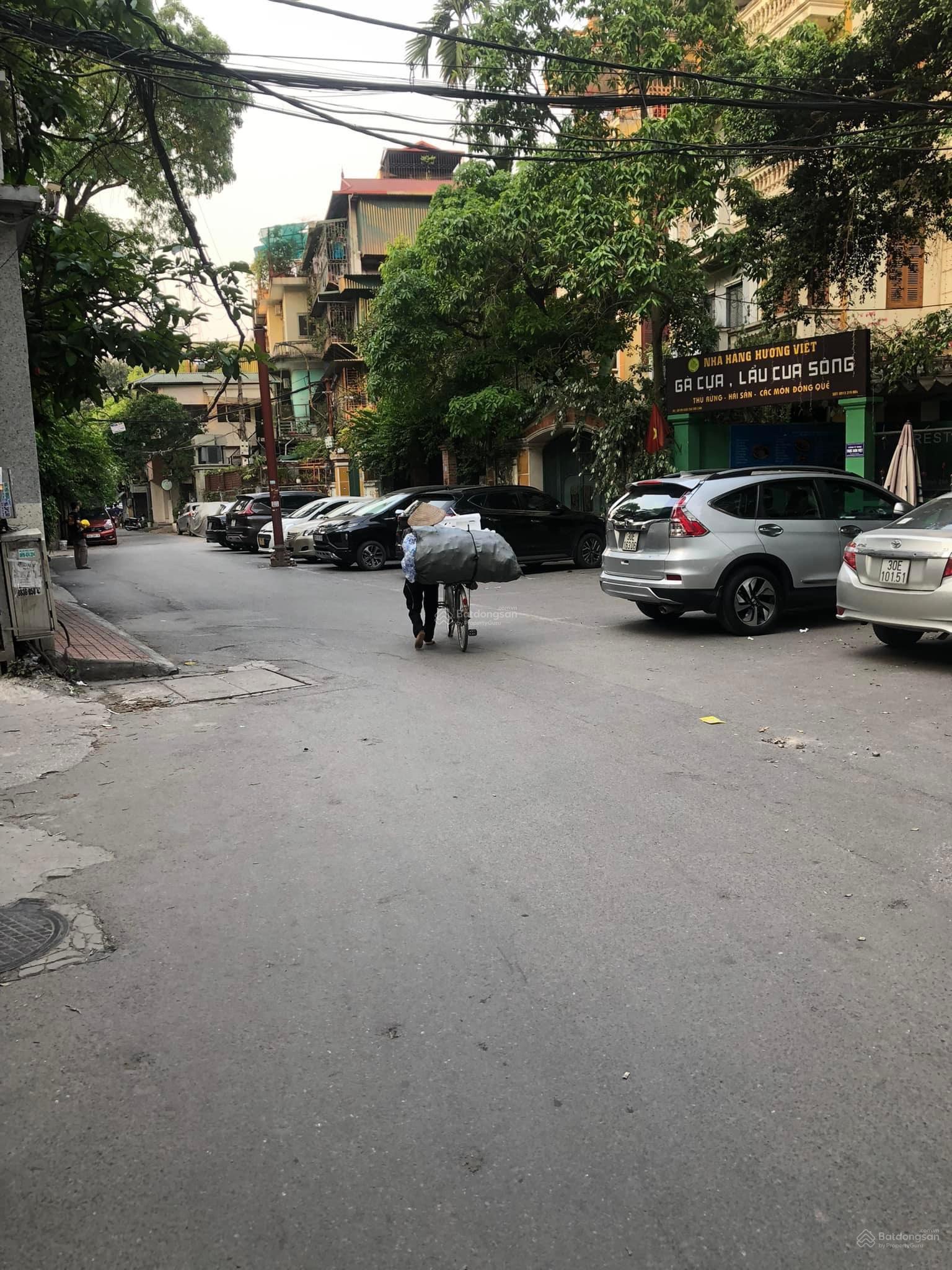 Bán nhà phân lô quận Ba Đình DT 120m2*5 tầng, ngõ rộng 10m, có bảo vệ 24/7