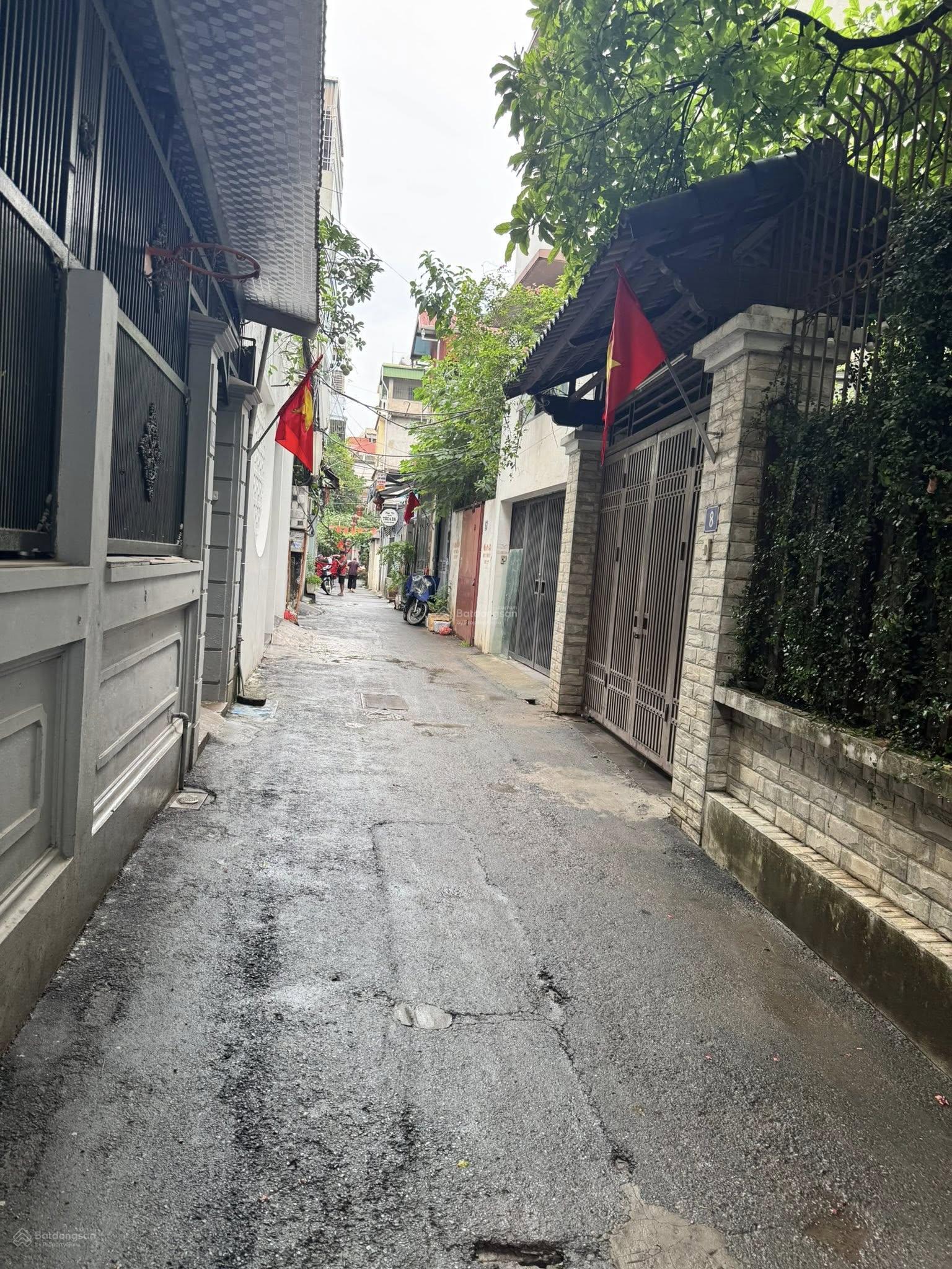 Bán mảnh đất đẹp đường Tứ Liên, cực gần mặt phố vuông vắn mặt tiền rộng 122m2 chào 29 tỷ