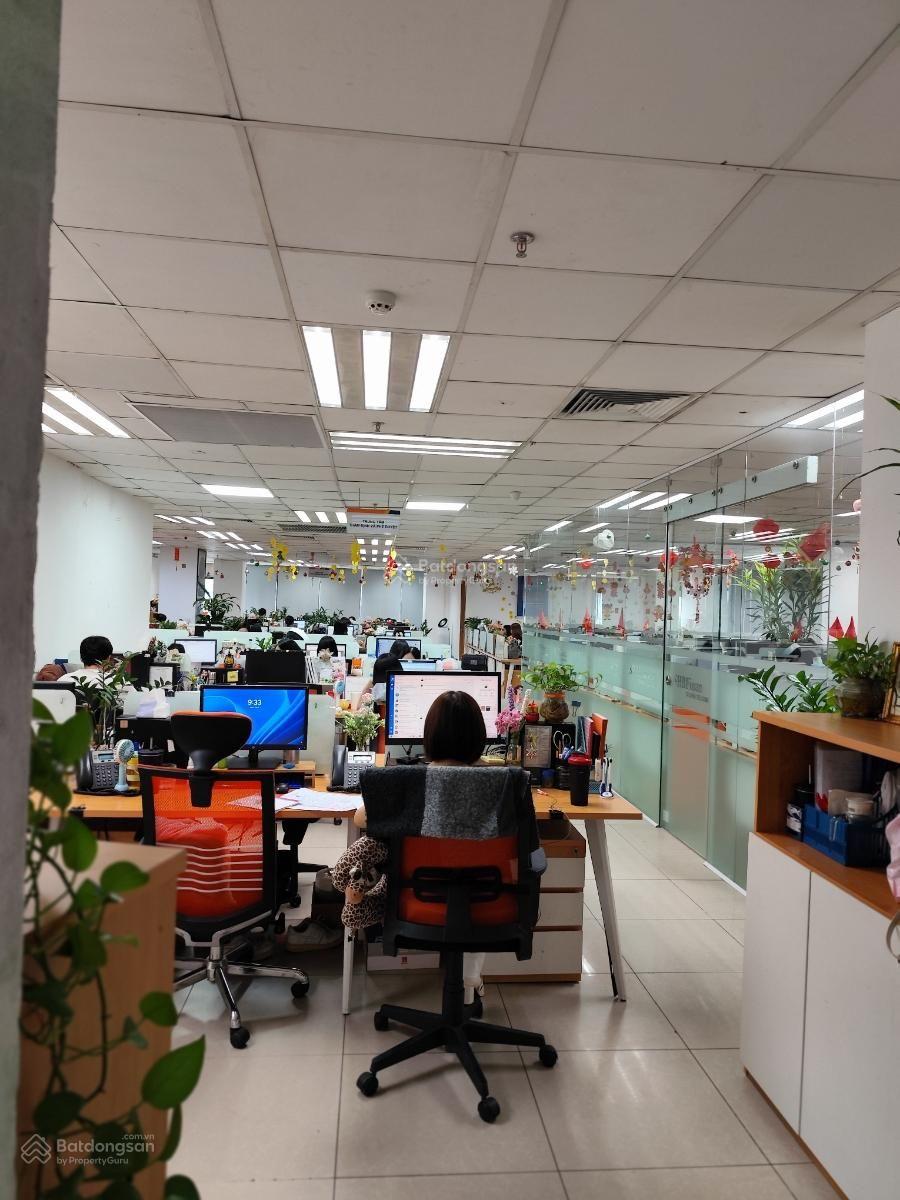 Bán tòa nhà văn phòng, doanh thu 16 tỷ/năm, lô góc 2 mặt phố Đại Cồ Việt Hai Bà Trưng