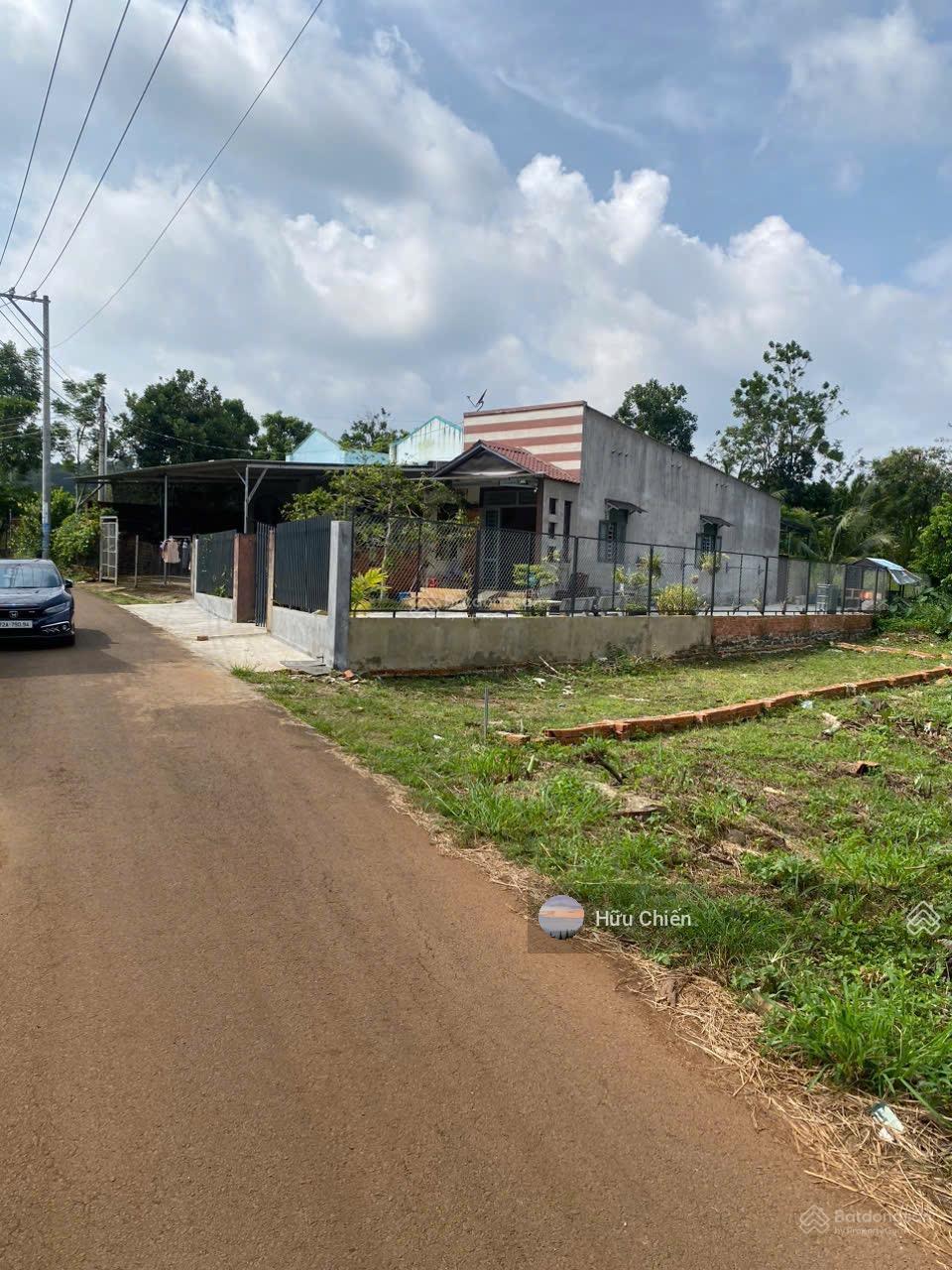 Bán đất nền mặt tiền đường nhựa ở Tân Phong, Long Khánh, diện tích 100m2 - 735 triệu sổ riêng