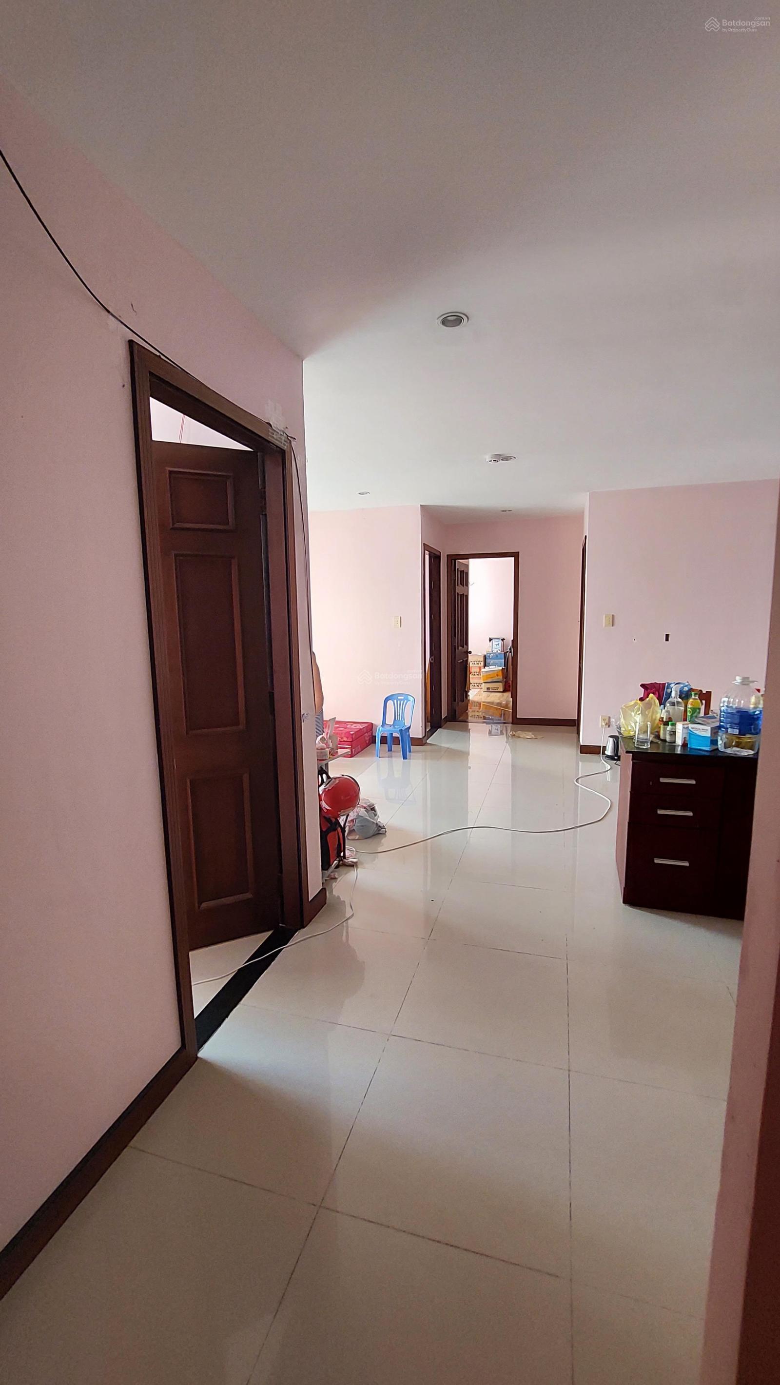 Bán gấp căn hộ giá rẻ The Mansion, 3pn 2wc, 95m2, giá 2,25 tỷ.