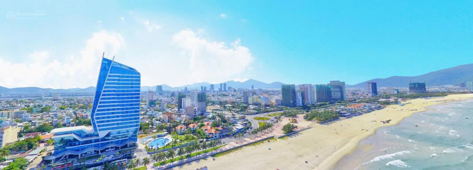 Mặt tiền đường Lâm Hoành, song song Võ Nguyên Giáp. Ngay biển Mỹ Khê