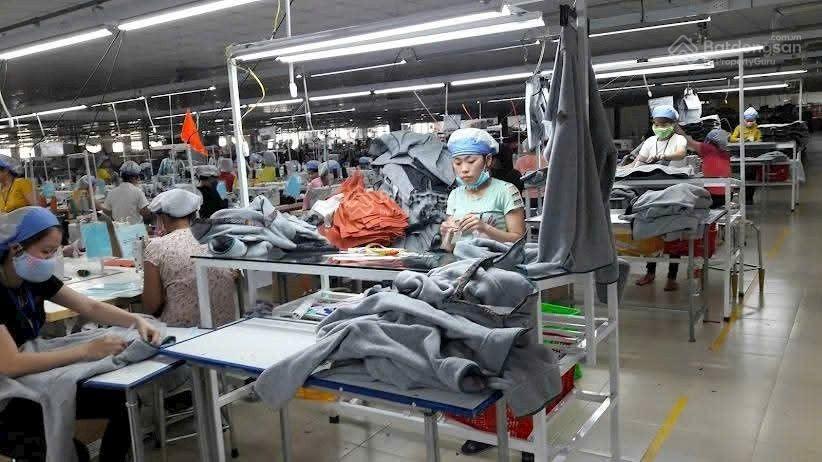 Cho thuê xưởng may mới 100% gần 18.000m đất có 9.000m kho nhà xưởng, văn phòng ,Tại Quảng Nam. Cho thuê xưởng may mới 100% gần 18.000m đất có 9.000m kho nhà xưởng, văn phòng ,Tại Quảng Nam.