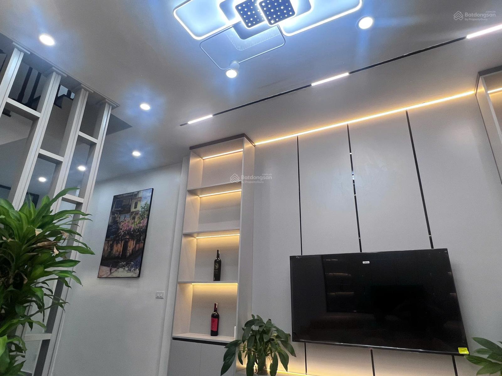 Chính chủ bán gấp nhà mới, nội thất xịn, ô tô kề ngõ Tân Triều, Thanh Trì. 36m2 x 4,5 T. 6,4 tỷ