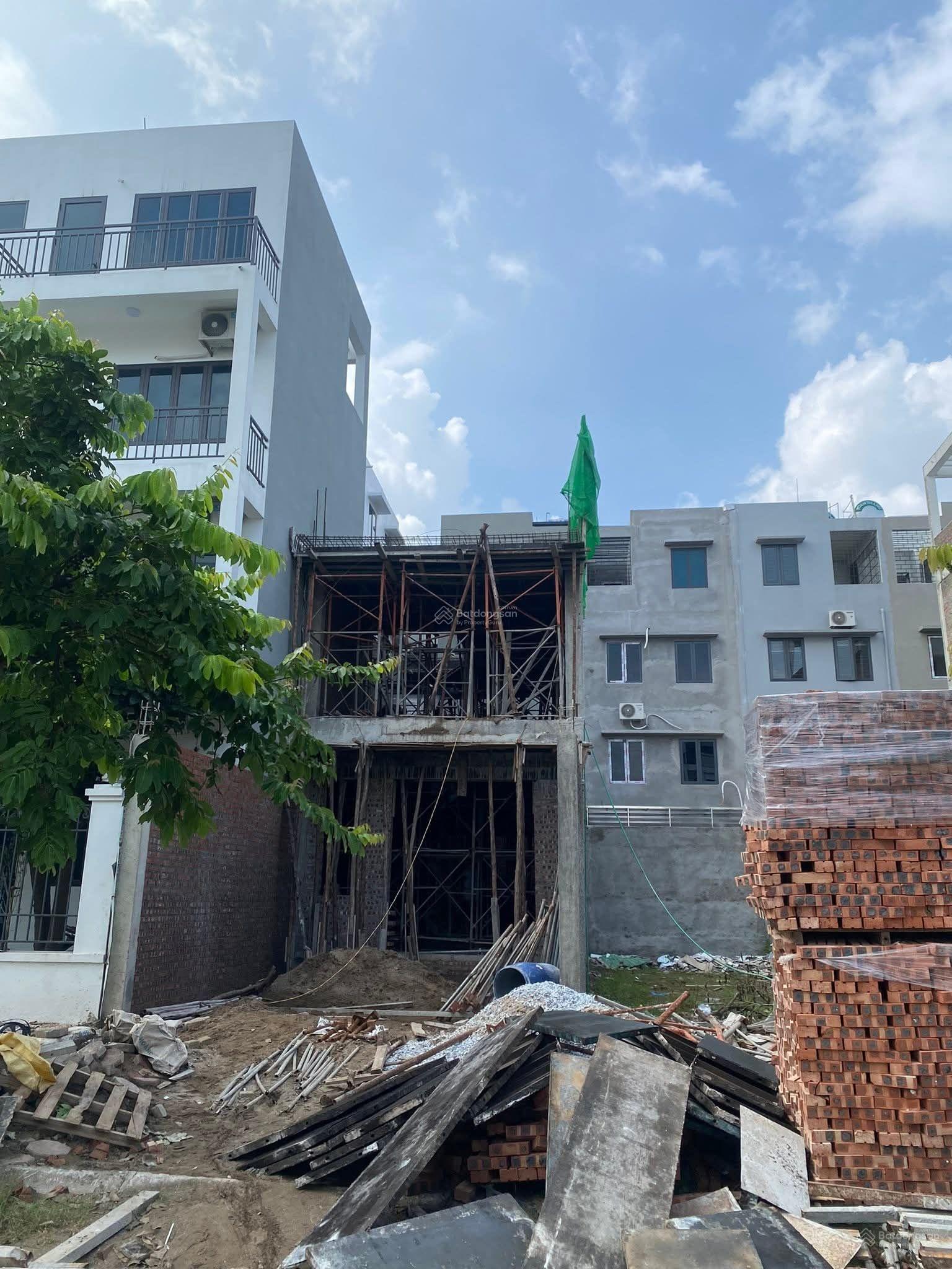 Liền kề 100m2. MT 5m. Nhà áp lô góc. Đất ở khu đô thị thuộc dự án KĐT mới Xuân Hoà - Điện Nước