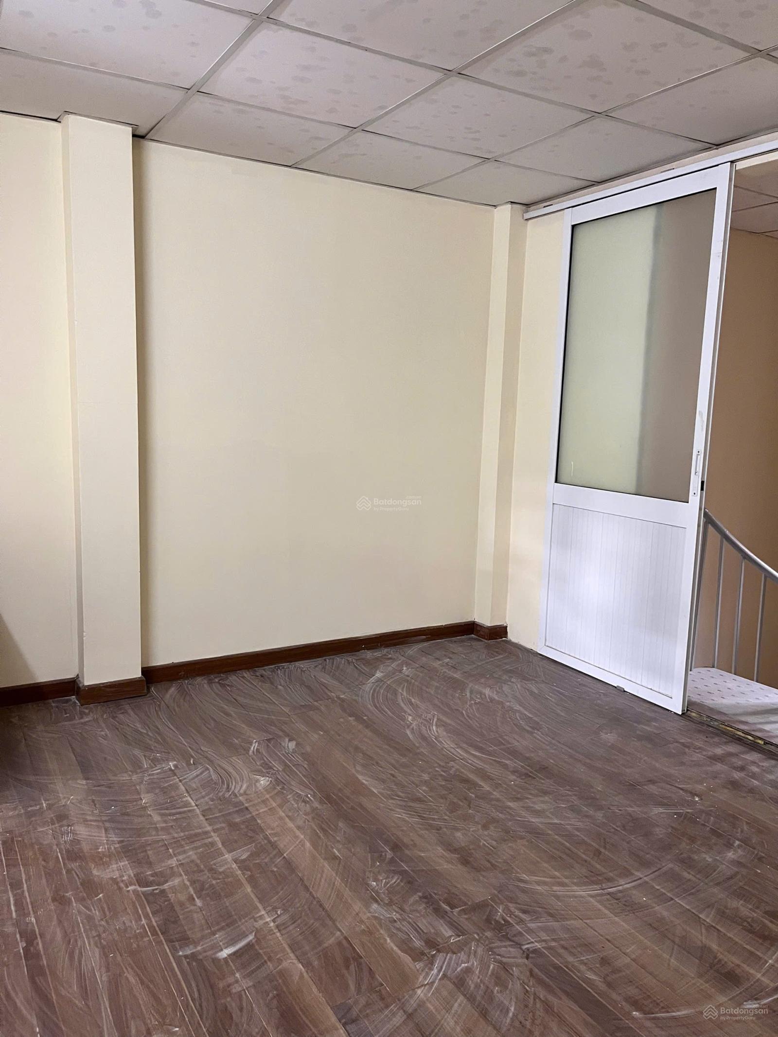 3.35 tỷ - Kẹt tiền bán nhanh căn nhà 52m2 thổ cư,sổ riêng, đường xe hơi thông thoáng P.Long Trường
