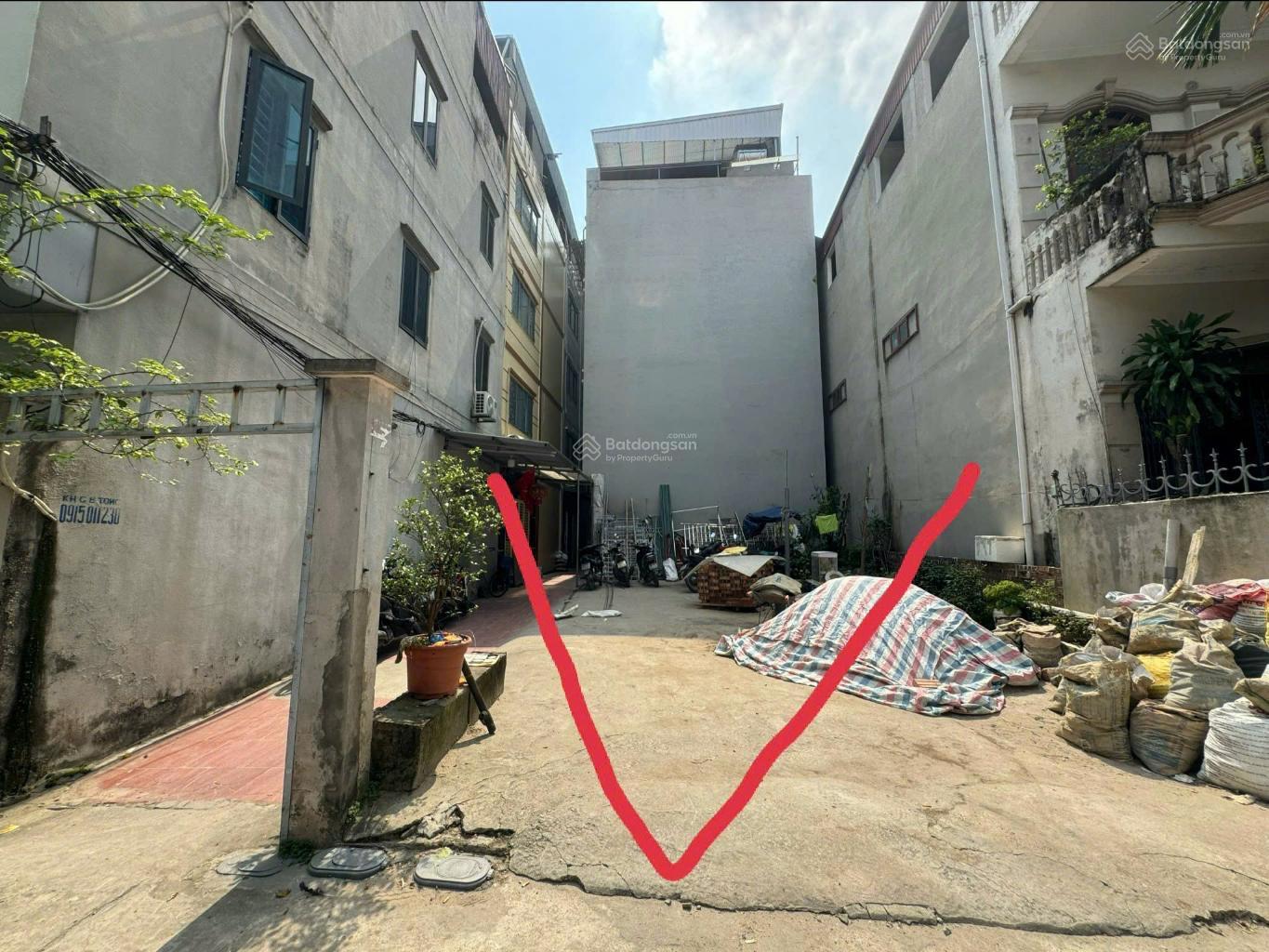 Bán đất ngõ 76 Tân Thuỵ- Lô Góc- Đường Oto 7c Thông. Dt:90m2,mt:6m. Giá:Thương Lượng