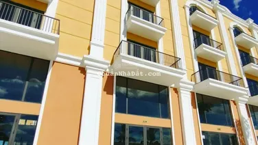 Cần tiền trả nợ bán gấp Lk Tuần Châu, Khu K, sổ đỏ, 108 m2, xây 5 tầng, mặt chính cảng giá 6.9x tỷ.
