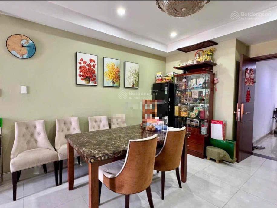 Bán căn hộ Remax Plaza, 4 tỷ, 120m2, 3PN, 2WC, view đẹp. LH: 0932 056 ***
