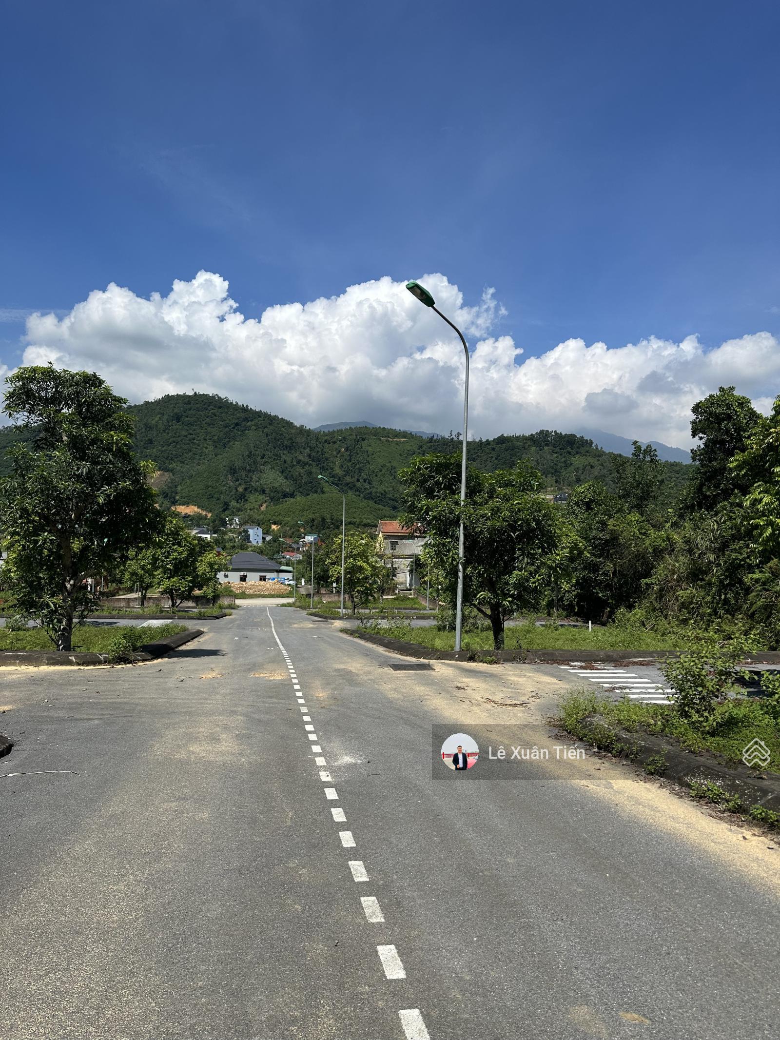 Lô đất 3 mặt đường 137.8m2, ô tô tránh, sát ĐL Thăng Long, ga Metro, ĐHQG tại Hoà Lạc, 33tr/m2