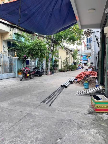 4,88 tỷ nhà P5 hẻm rộng 3,7 x 12,7m (1 trệt + 1 lầu) 2 PN SHR