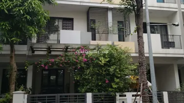 Bán nhanh căn liền kề Vinhomes view vườn hoa giá tốt