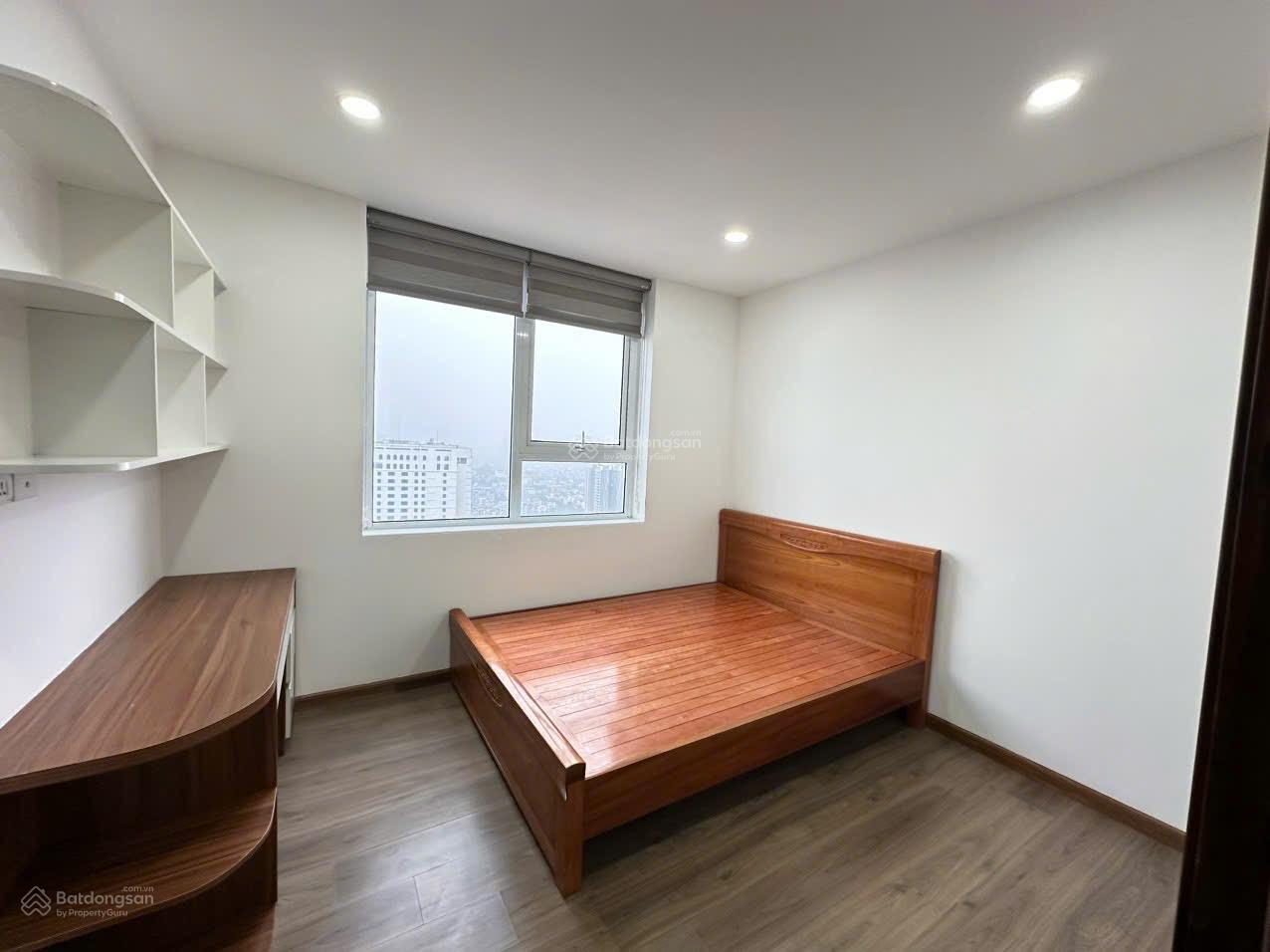 Cần cho thuê căn hộ CT2 - A10 Nam Trung Yên, 100m2, 3 ngủ, đủ đồ. LH 0902 758 ***