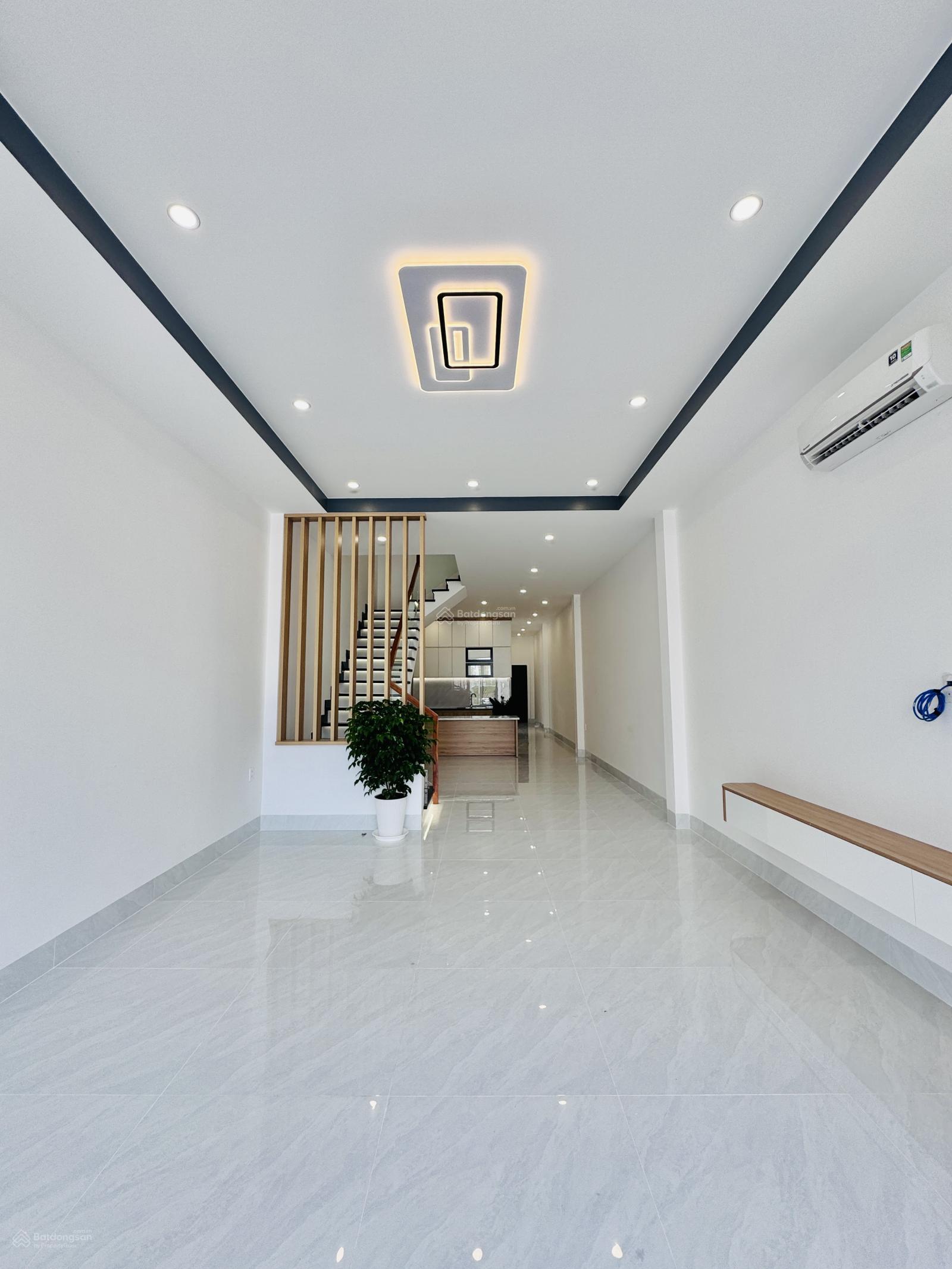 Nhà mặt tiền KĐT Tây Bắc gần bến tàu Nhà mặt tiền KĐT Tây Bắc gần bến tàu