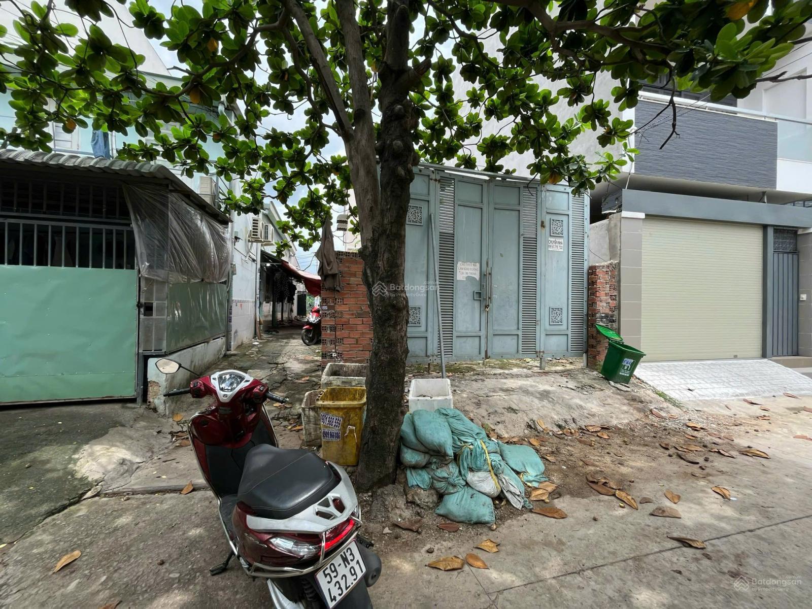 Cần bán lô đất (5x16) 83m có 60m thổ cư ngay Quốc Lộ 13 cũ giá 5,55 tỷ