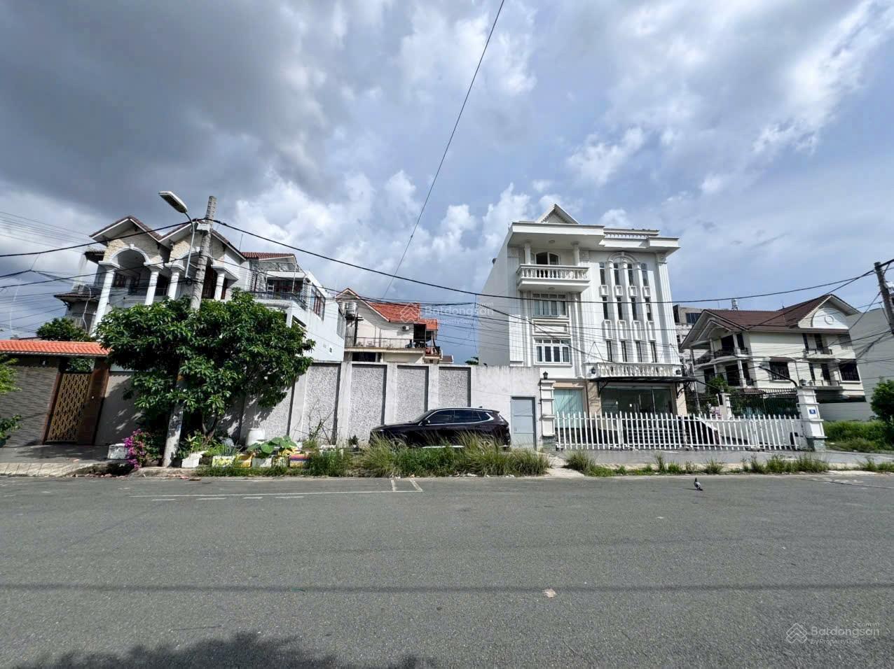 Bán Đất (13x21m) Đường 20m, xây cao Tầng, sau lưng Gigamall, p. Hiệp Bình Chánh, Q. Thủ Đức