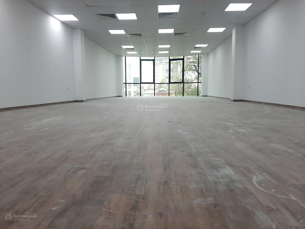 Chính chủ cho thuê văn phòng 150m2, 40 triệu tại Bà Triệu, Hai Bà Trưng, Hà Nội.