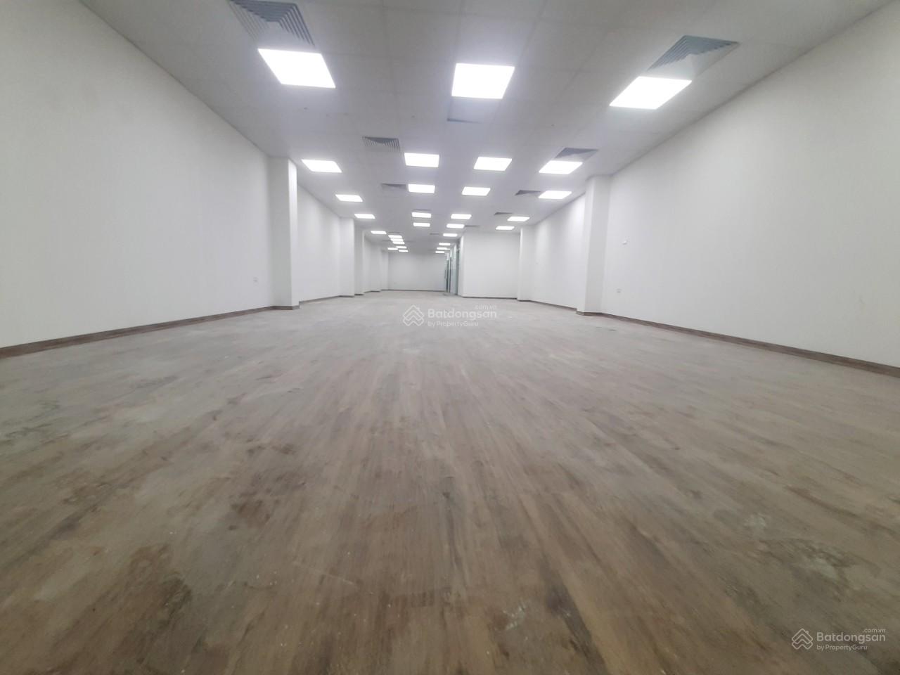 Chính chủ cho thuê văn phòng 150m2, 40 triệu tại Bà Triệu, Hai Bà Trưng, Hà Nội.