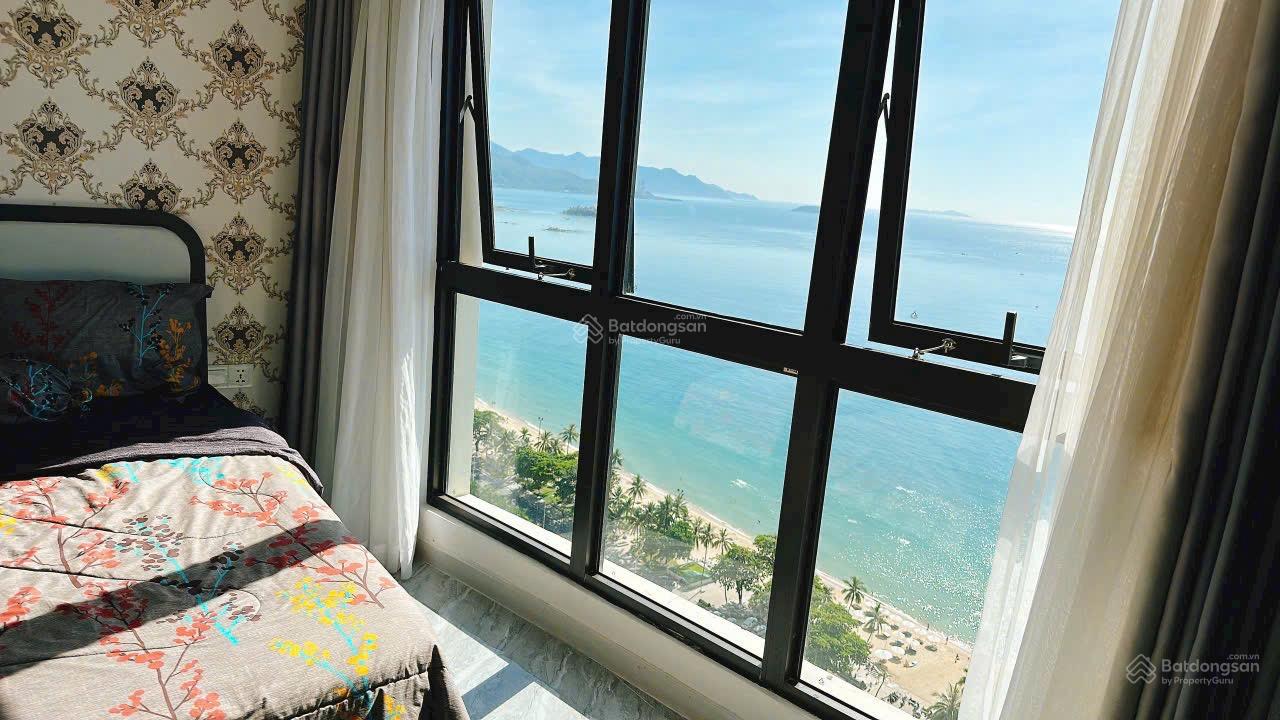 Chính chủ bán căn vip Gold Coast view trực biển 120m