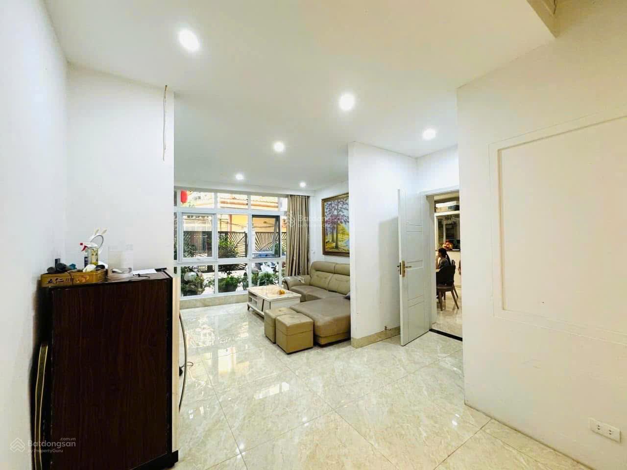 Bán nhà phố Yên Hoa, Tây Hồ - BT sân vườn đẳng cấp giá 50 tỷ. 170m2 x3T Mt 9m, Ô tô, 10m ra hồ Tây